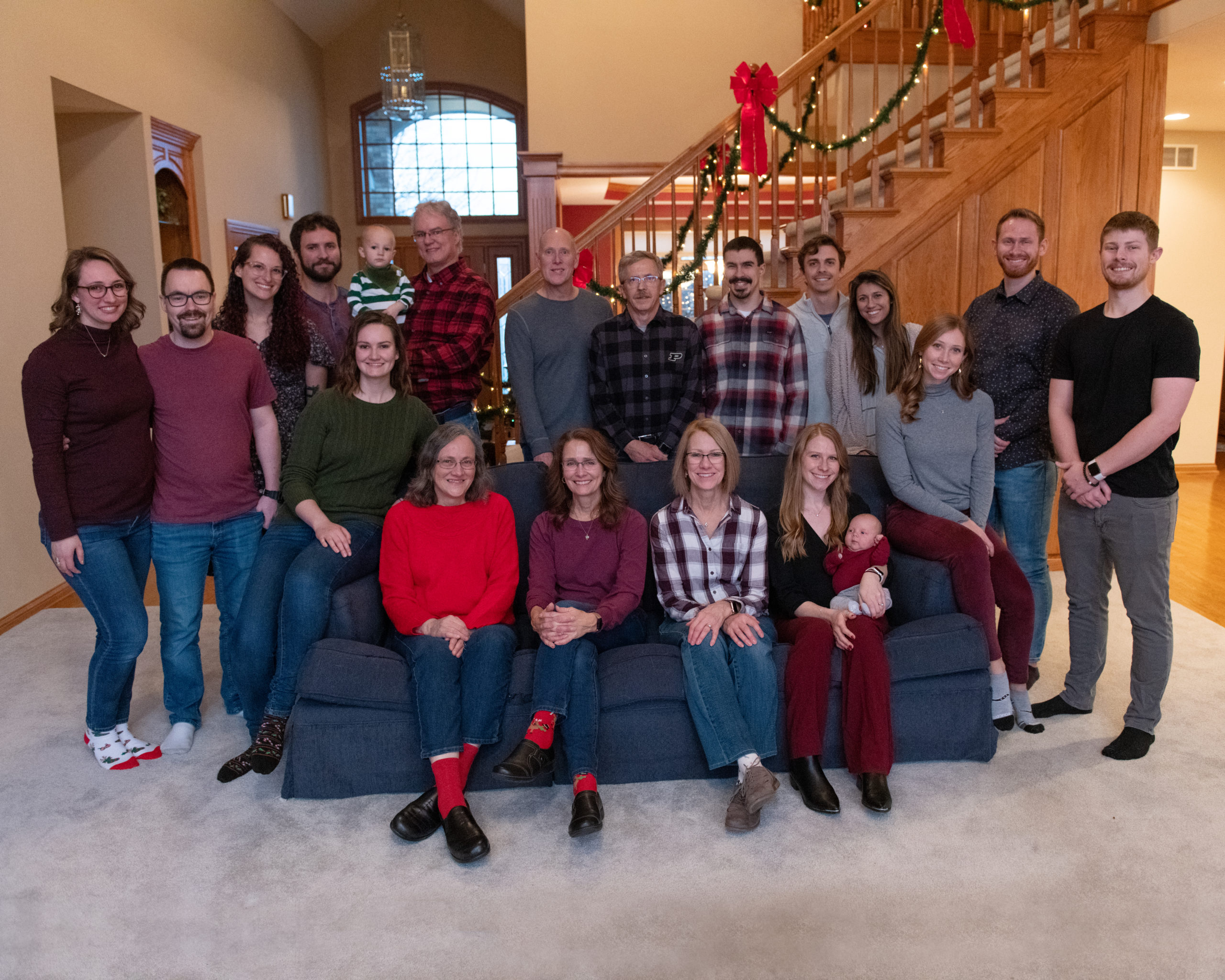 Extended family Christmas photo